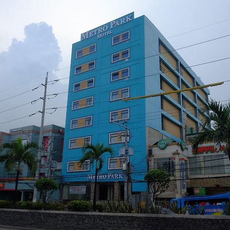 Metro Park Hotel Mandaue Cebu ภายนอก รูปภาพ