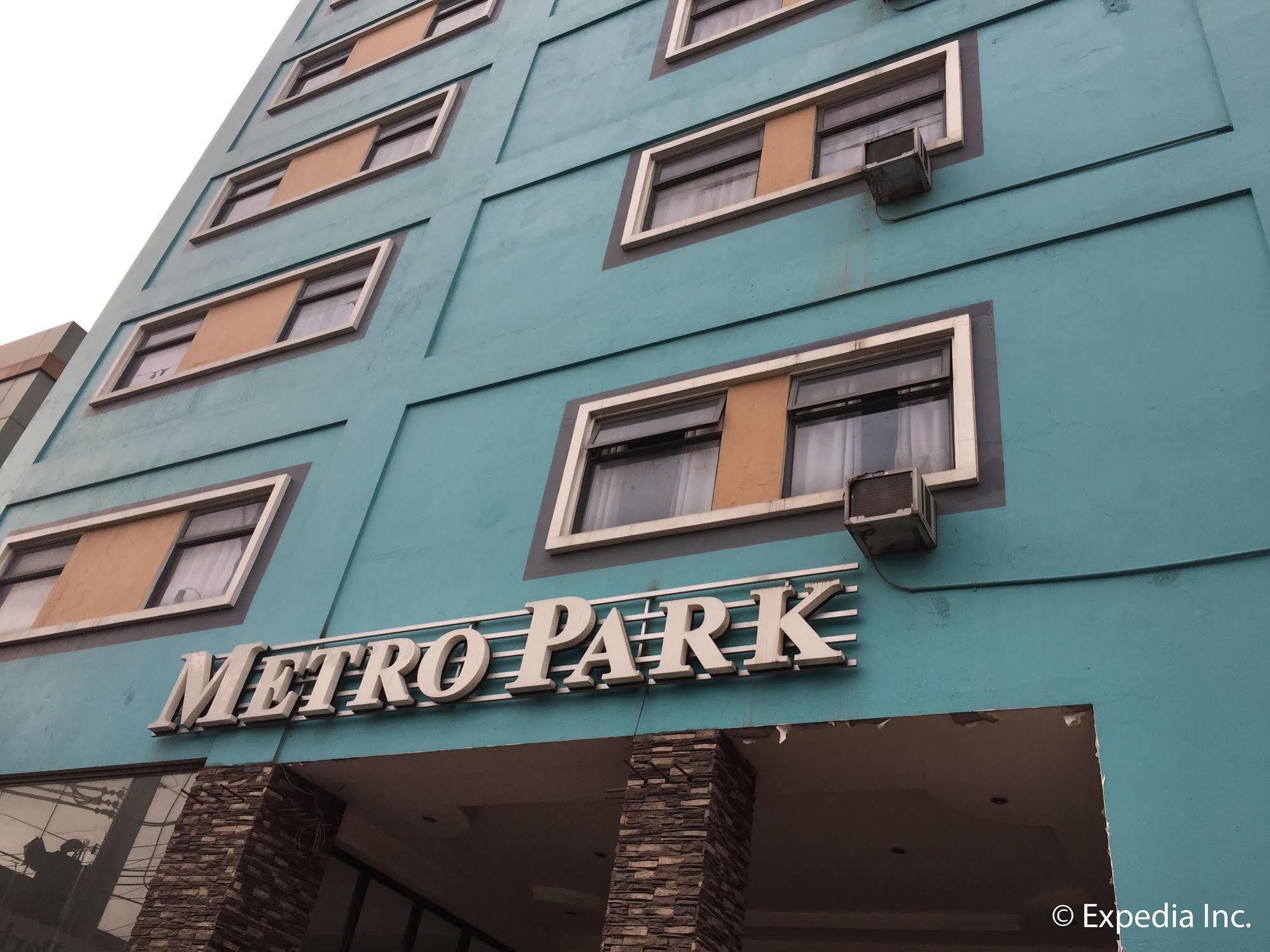 Metro Park Hotel Mandaue Cebu ภายนอก รูปภาพ